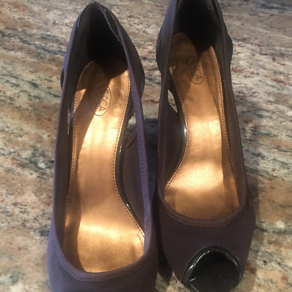 Joan and David circa peep toe
